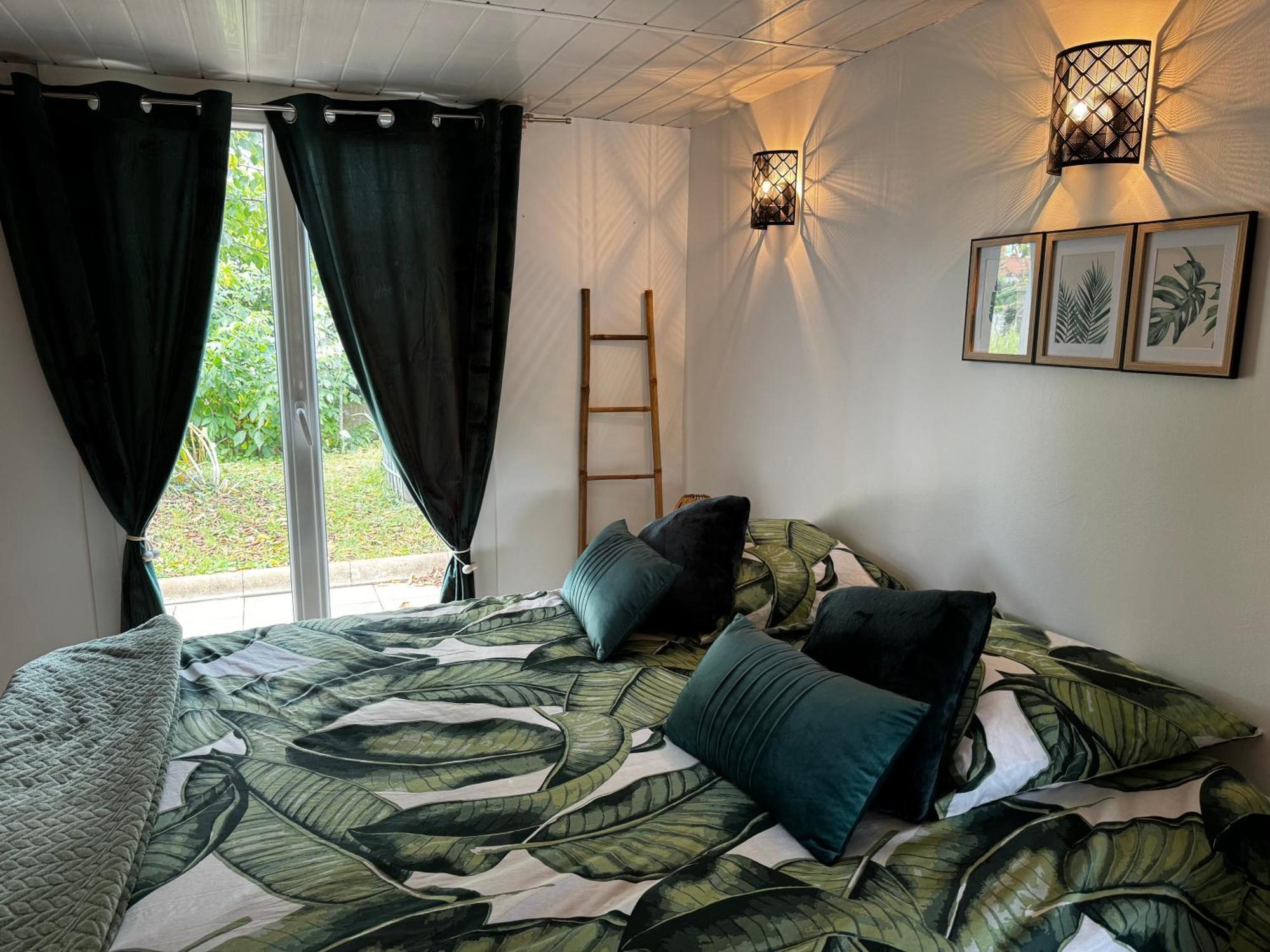 Au Calme Dans Maison En Rez De Jardin A 2,2 Kms Du Groupama Stadium Et Salle Ldlc Arena Мейзьє Екстер'єр фото