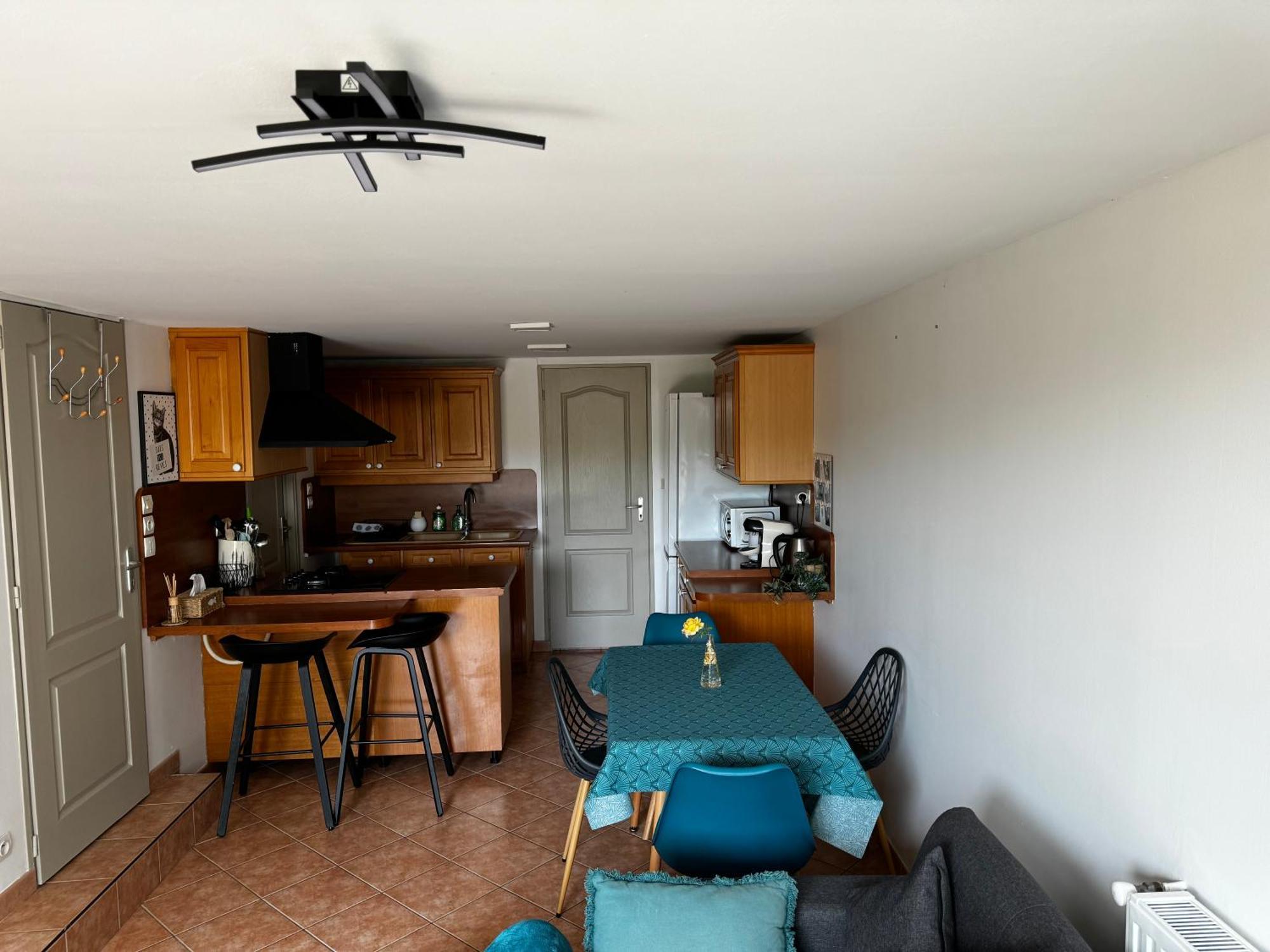 Au Calme Dans Maison En Rez De Jardin A 2,2 Kms Du Groupama Stadium Et Salle Ldlc Arena Мейзьє Екстер'єр фото