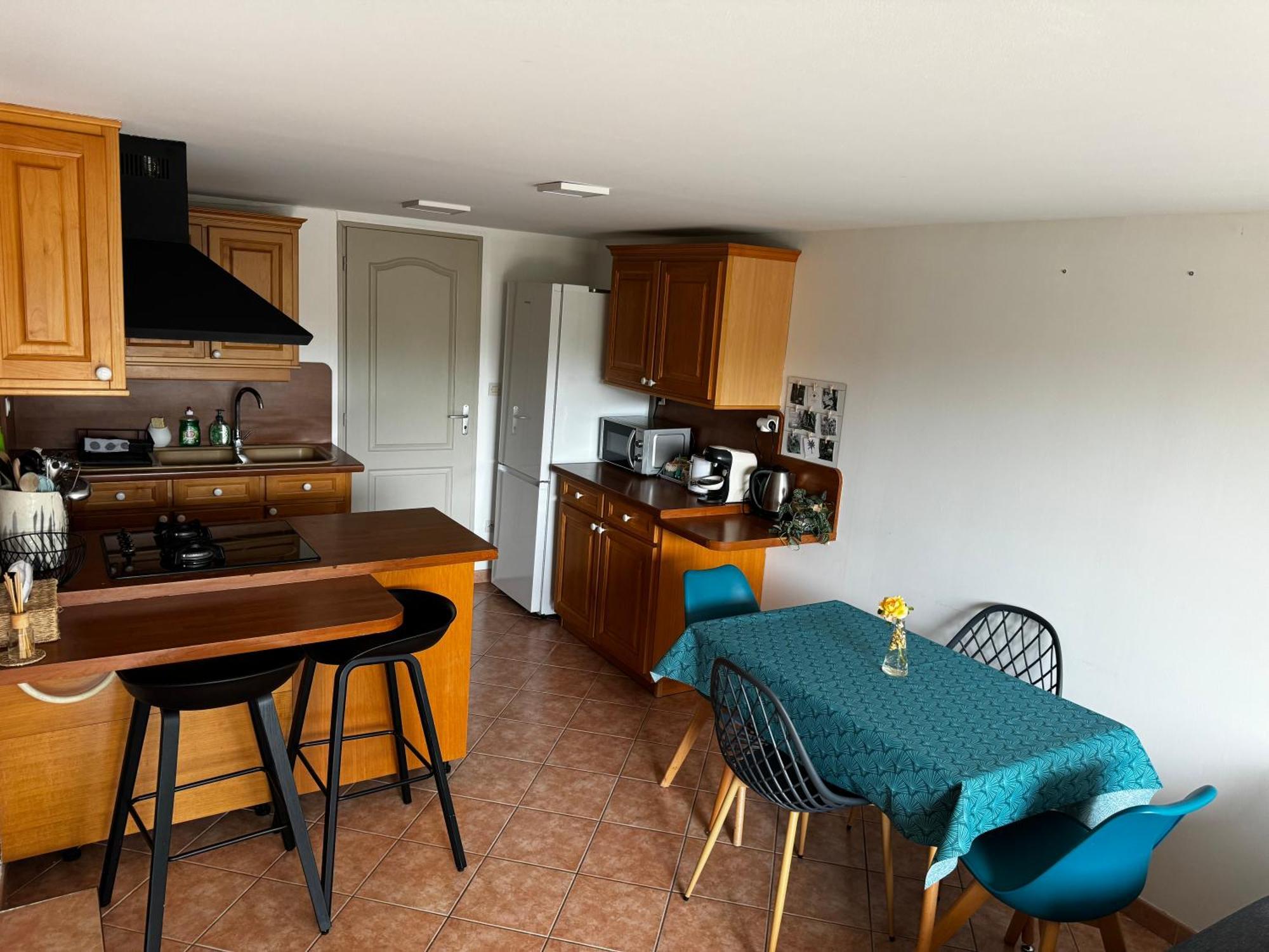 Au Calme Dans Maison En Rez De Jardin A 2,2 Kms Du Groupama Stadium Et Salle Ldlc Arena Мейзьє Екстер'єр фото