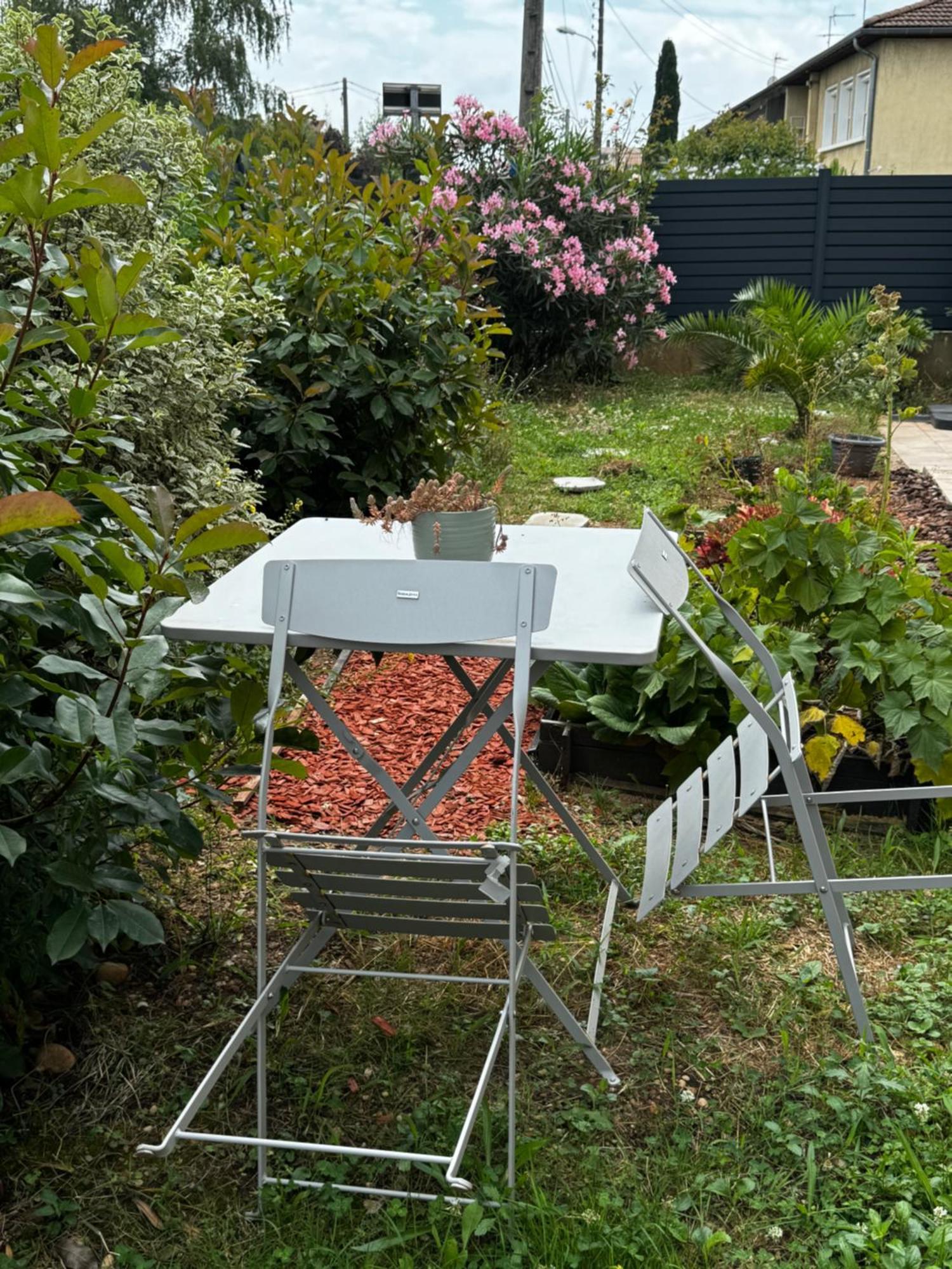 Au Calme Dans Maison En Rez De Jardin A 2,2 Kms Du Groupama Stadium Et Salle Ldlc Arena Мейзьє Екстер'єр фото